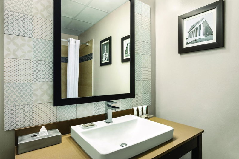 Country Inn & Suites by Radisson, Nashville Airport East, TN, Nashville, United States