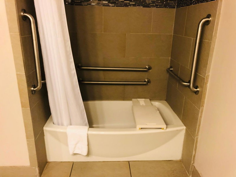 Country Inn & Suites by Radisson, Nashville Airport East, TN, Nashville, United States