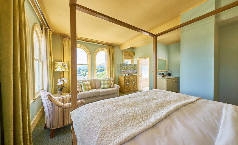 Ashland Springs Hotel, Ashland, United States