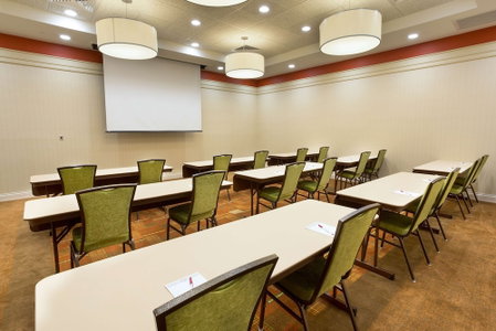 Drury Plaza Hotel Mt. Vernon, Mount Vernon, United States