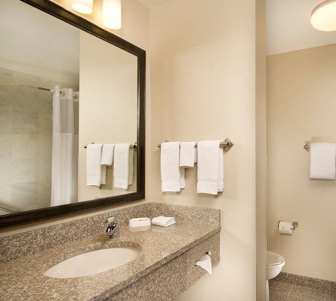 Drury Plaza Hotel Mt. Vernon, Mount Vernon, United States