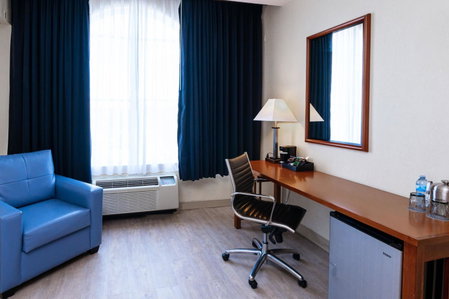SEVEN Sebring Raceway Hotel, Sebring, United States