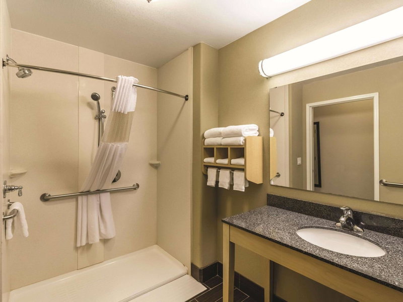 La Quinta by Wyndham Fargo-Medical Center, Fargo, United States