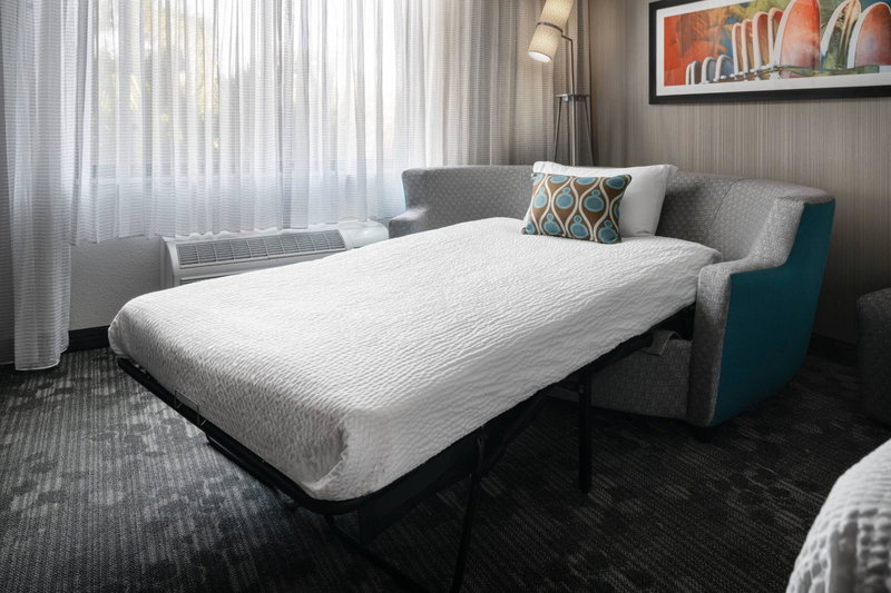 Courtyard by Marriott Maui Kahului Airport, Kahului, United States