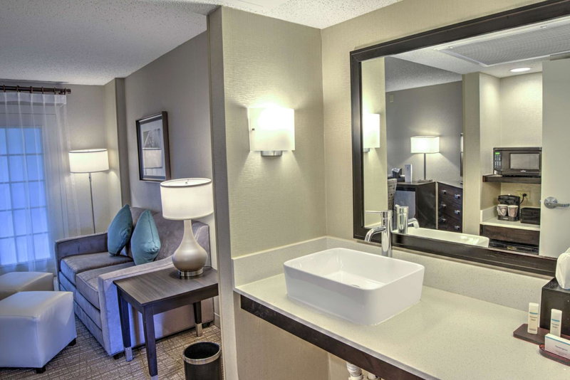 Embassy Suites by Hilton Indianapolis North, Zionsville, United States