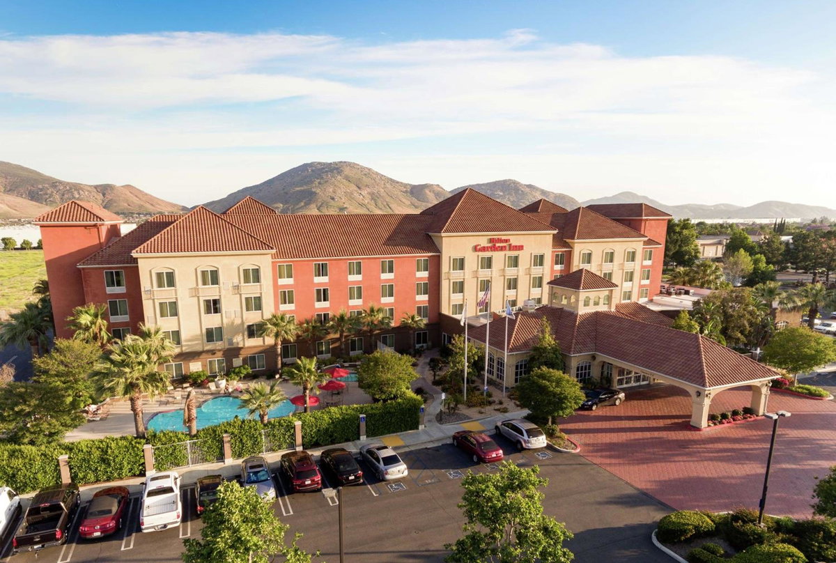 Hotel · Hilton Garden Inn Fontana, Fontana
