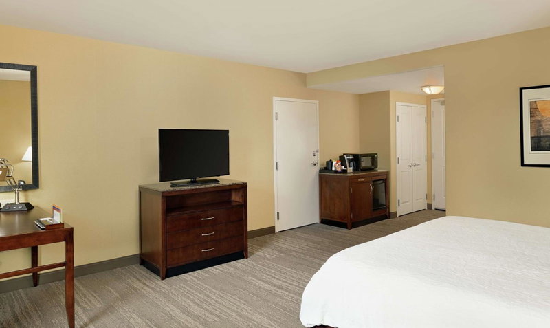 Hilton Garden Inn Fontana, Fontana, United States