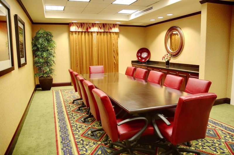 Hilton Garden Inn Fontana, Fontana, United States