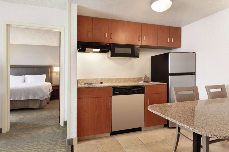 Hampton Inn & Suites Denver-Cherry Creek, Denver, United States