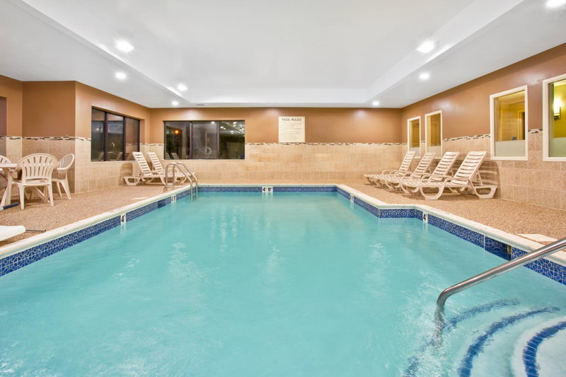 Holiday Inn Express & Suites Bradley Airport by IHG, Windsor Locks, United States