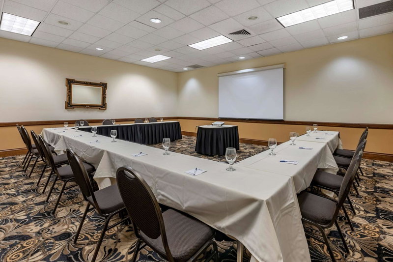 Best Western Gateway Grand, West Hills, Estados Unidos