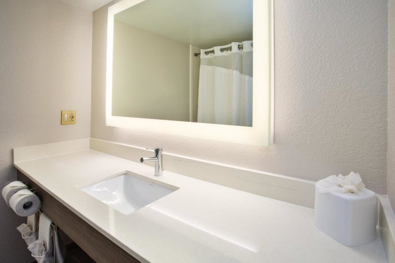 Holiday Inn Express Nashville Airport by IHG, Nashville, United States