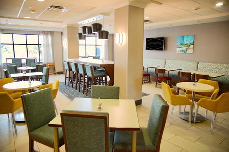 Hampton Inn & Suites Cathedral City, Cathedral City, Vereinigte Staaten