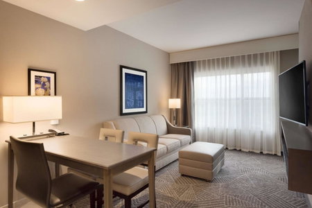 Embassy Suites by Hilton Kansas City Olathe, Olathe, United States