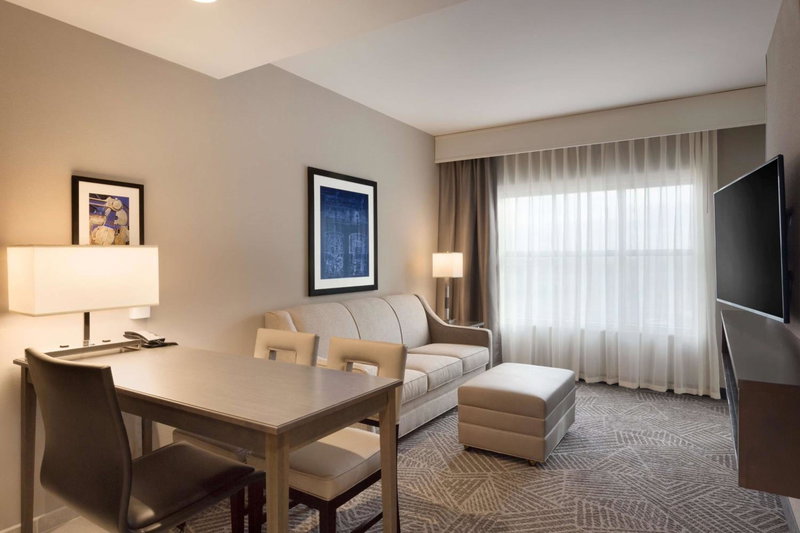 Embassy Suites by Hilton Kansas City Olathe, Olathe, United States