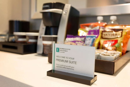 Embassy Suites by Hilton Kansas City Olathe, Olathe, United States