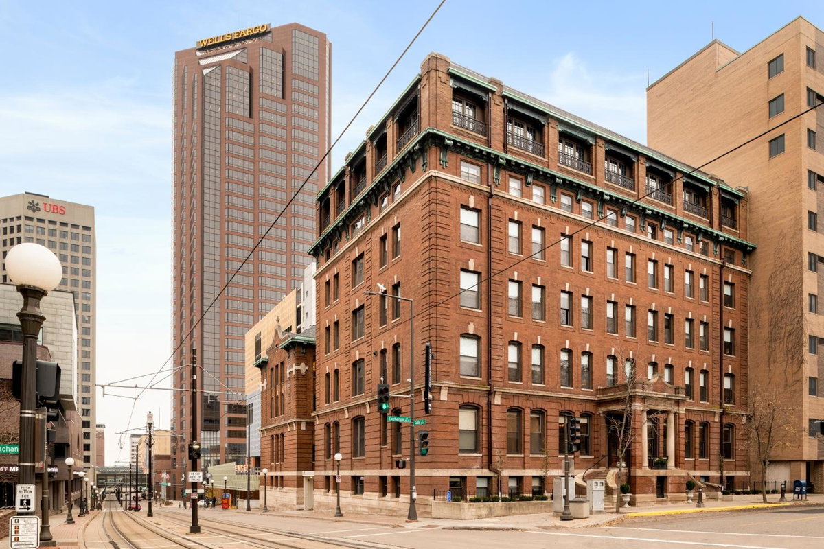 Hotel · Celeste of St Paul, Saint Paul