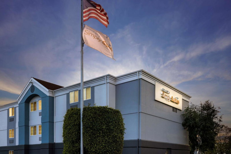 Sonesta Simply Suites Irvine East Foothill, Lake Forest, Estados Unidos