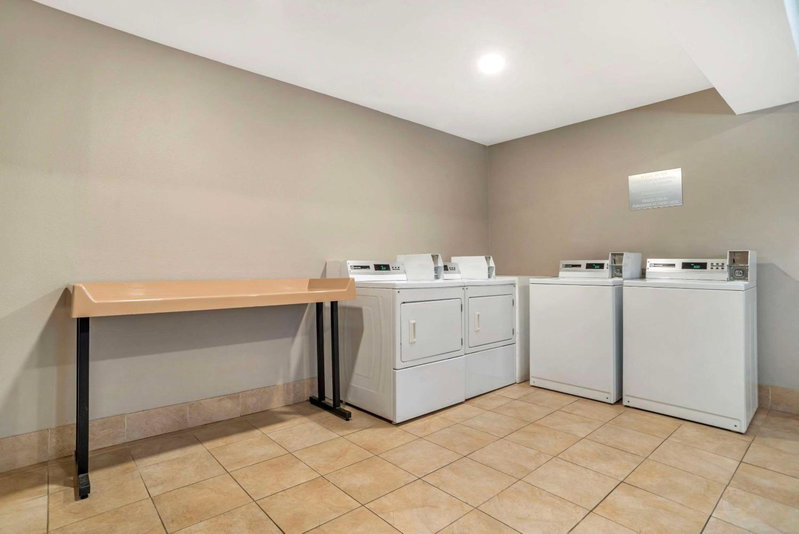 Country Inn & Suites by Radisson, Metairie New Orleans , LA, Metairie, United States