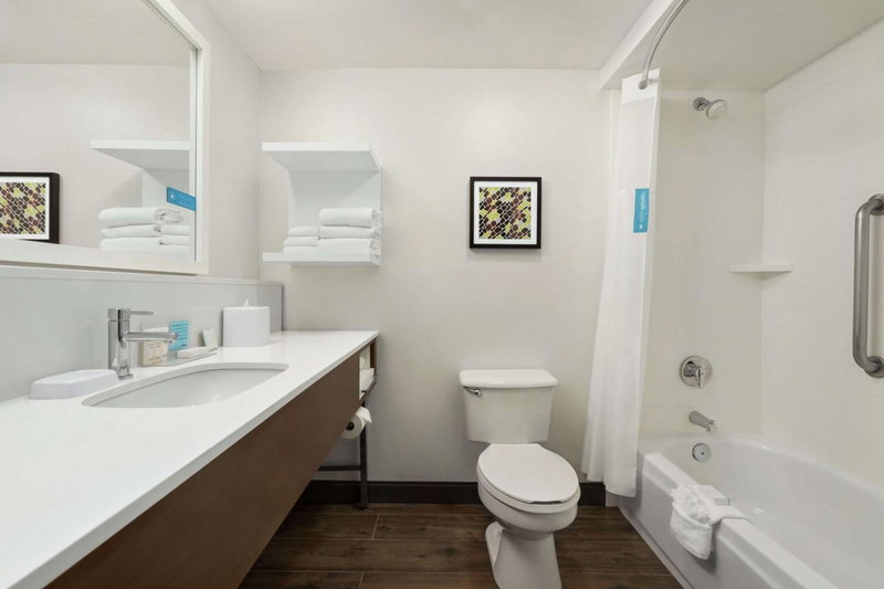 Hampton Inn Portland Airport, Portland, Estados Unidos