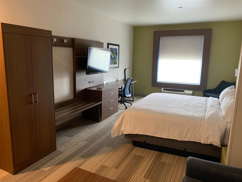 Holiday Inn Express & Suites Beaumont - Oak Valley by IHG, Beaumont, United States
