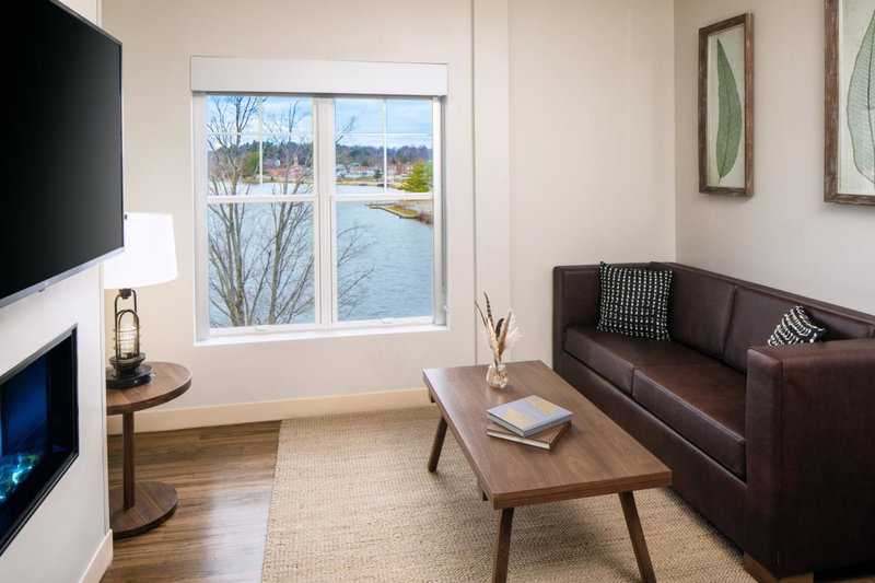 voco Saranac Lake NY - Waterfront by IHG, Saranac Lake, United States