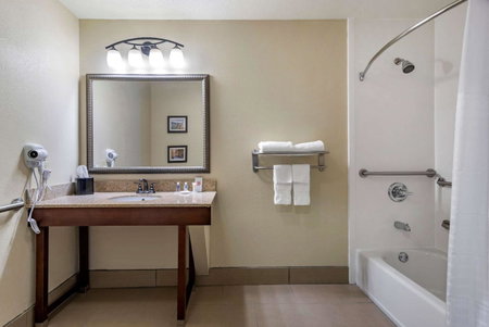 Comfort Inn & Suites Blue Ridge, Blue Ridge, United States
