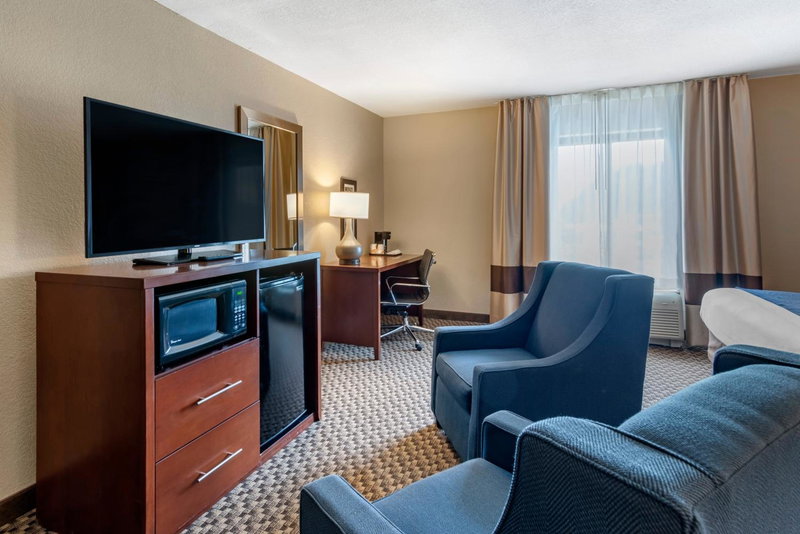 Comfort Inn & Suites Blue Ridge, Blue Ridge, United States