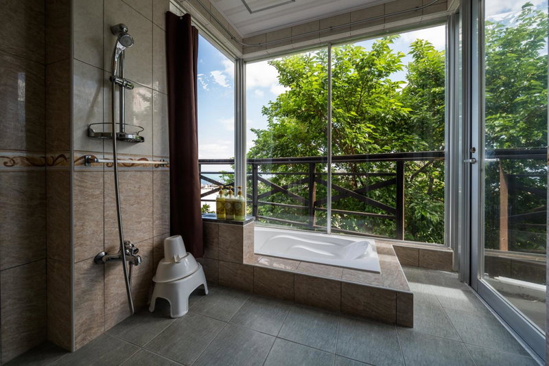 E-horizon Resort Condominium Yomitan, Yomitan, Japan