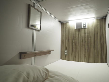 LEO YU Capsule Hotel Nishifunabashi, Funabashi, Japan