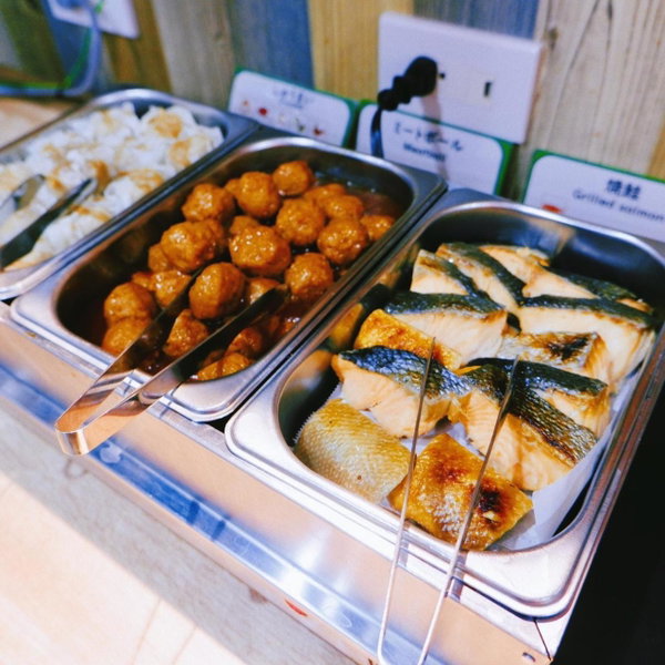 Kamata Inn Social, Tokyo, Japan