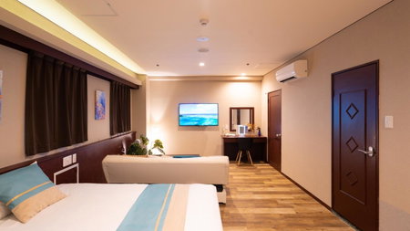 Rycom Crystal Hotel, Okinawa City, Japón