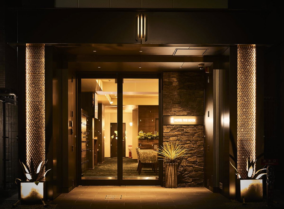 Hotel the Rock, Japan