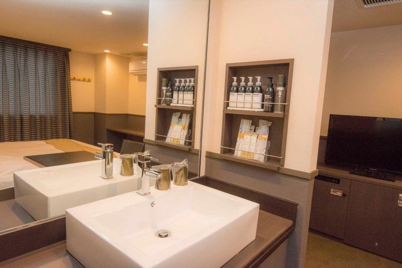 Hotel Double Funabashi, Funabashi, Japan
