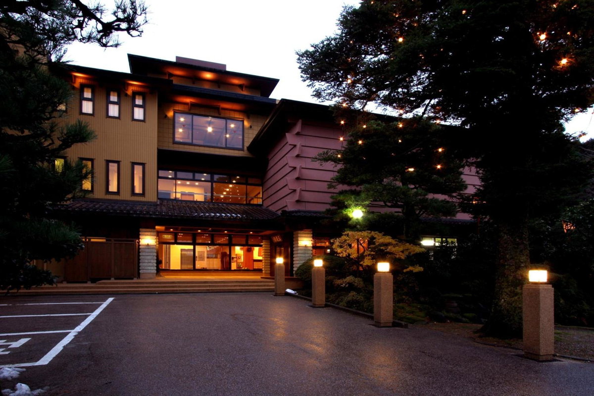 Hotel · Sanrakuen, Tonami