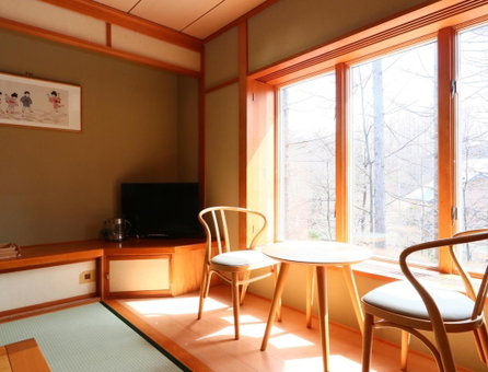 Ryosha Tsukiakari, Yamanakako, Japan