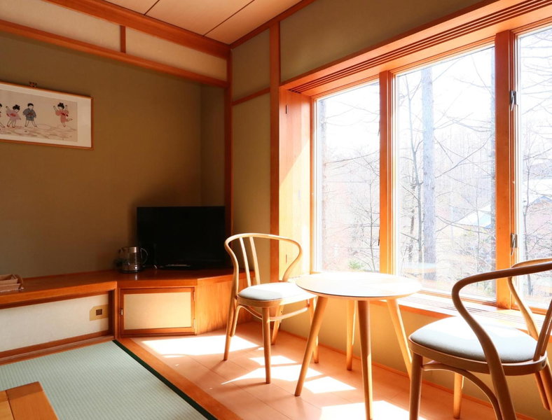 Ryosha Tsukiakari, Yamanakako, Japan