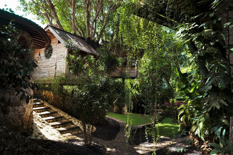 Roots Tree House - Boutique Hotel - Uluwatu, Uluwatu, Индонезия