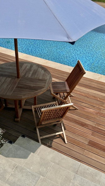 Maya Ocean Resort, Praya, Indonesia
