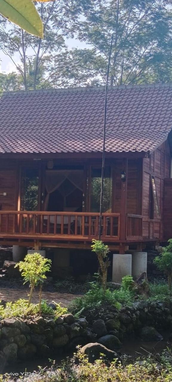 Loka Amertha, Indonesia