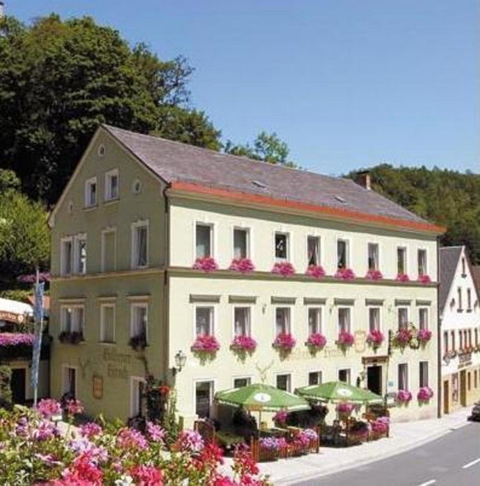 Gasthof & Hotel Goldener Hirsch, Bad Berneck im Fichtelgebirge, Germany