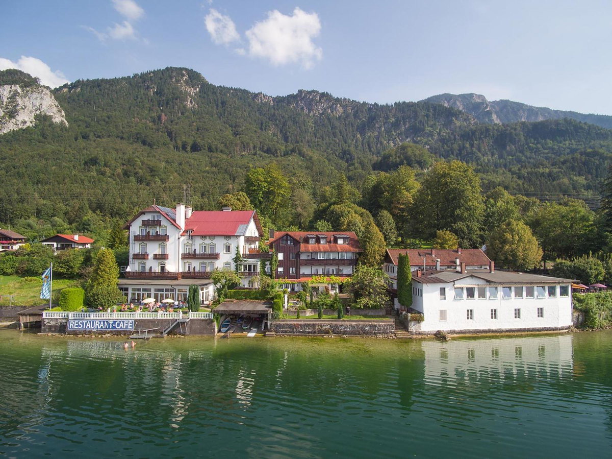 Hotel · Seehotel Grauer Bär, Kochel