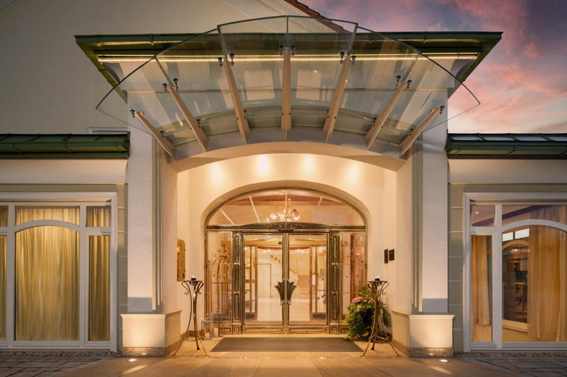 Hotel Dreiflüssehof, Passau, Germany