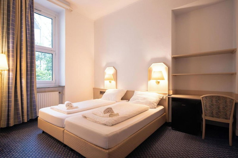 Hotel VIKTORIA Düsseldorf-Neuss - Self Check-In, Neuss, Germany