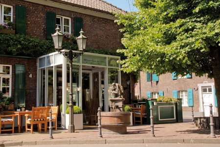 Wellings Romantik Hotel zur Linde, Moers, Germany