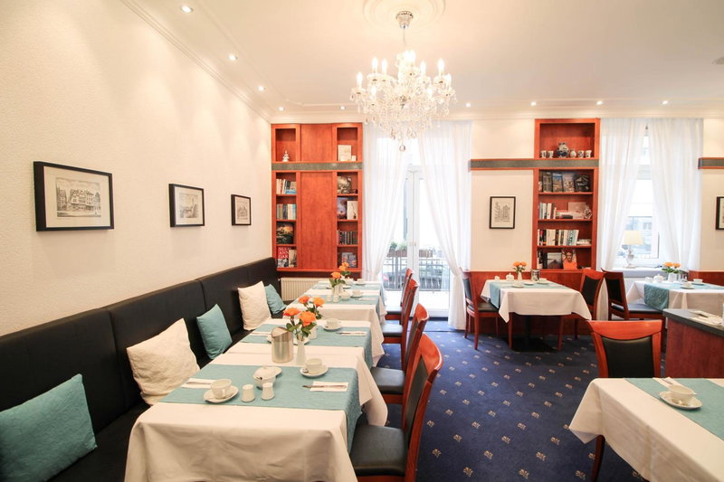 Hotel West an der Bockenheimer Warte, Frankfurt/Main, Alemania