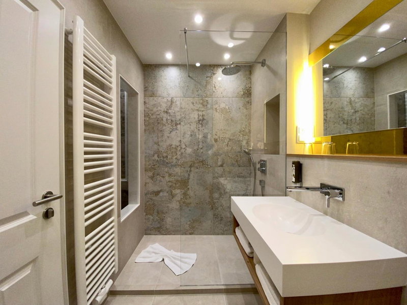 Hotel West an der Bockenheimer Warte, Frankfurt/Main, Alemania