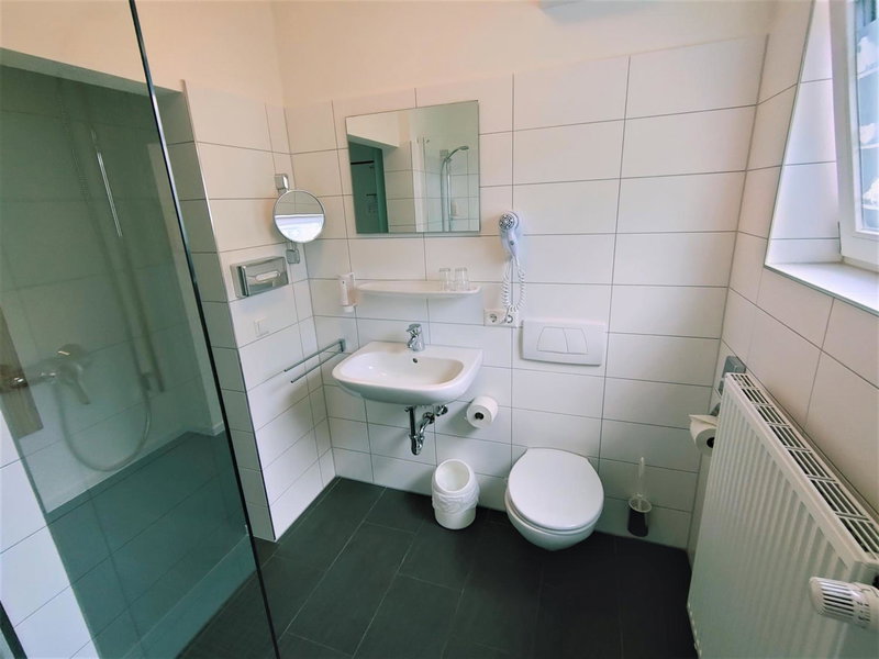Sport Hotel Kenzingen inklusive Schwimmbad, Sauna und Frühstück nähe Europa-Park, Emmendingen, Germany