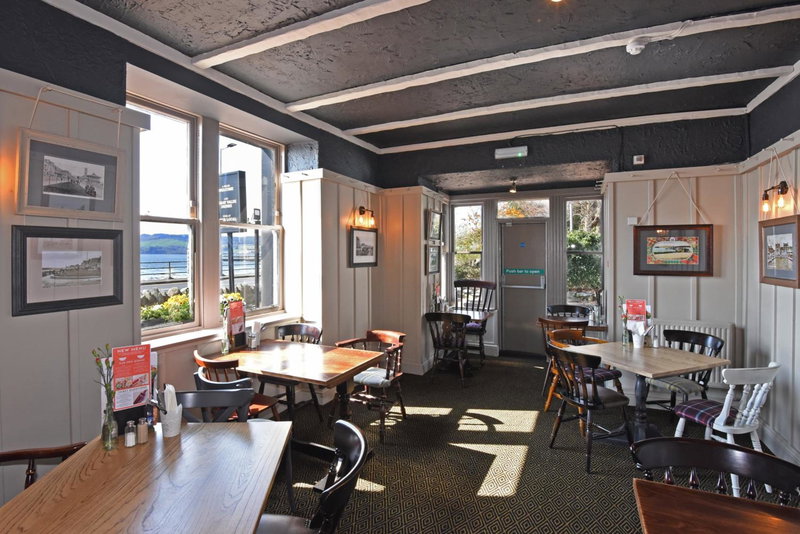 Ardencaple Hotel by Greene King Inns, Helensburgh, Reino Unido