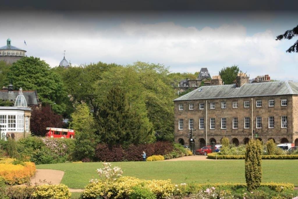 Hotel · No 6 The Square Tearooms & Accommodation, Buxton
